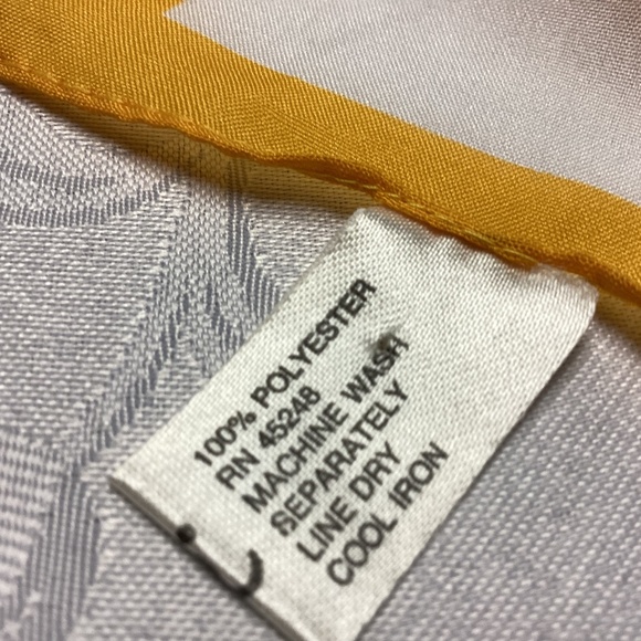 Yellow and white polkadot scarf vintage TRES – ELLE.  made in Italy MOMS STUFF - Picture 4 of 5
